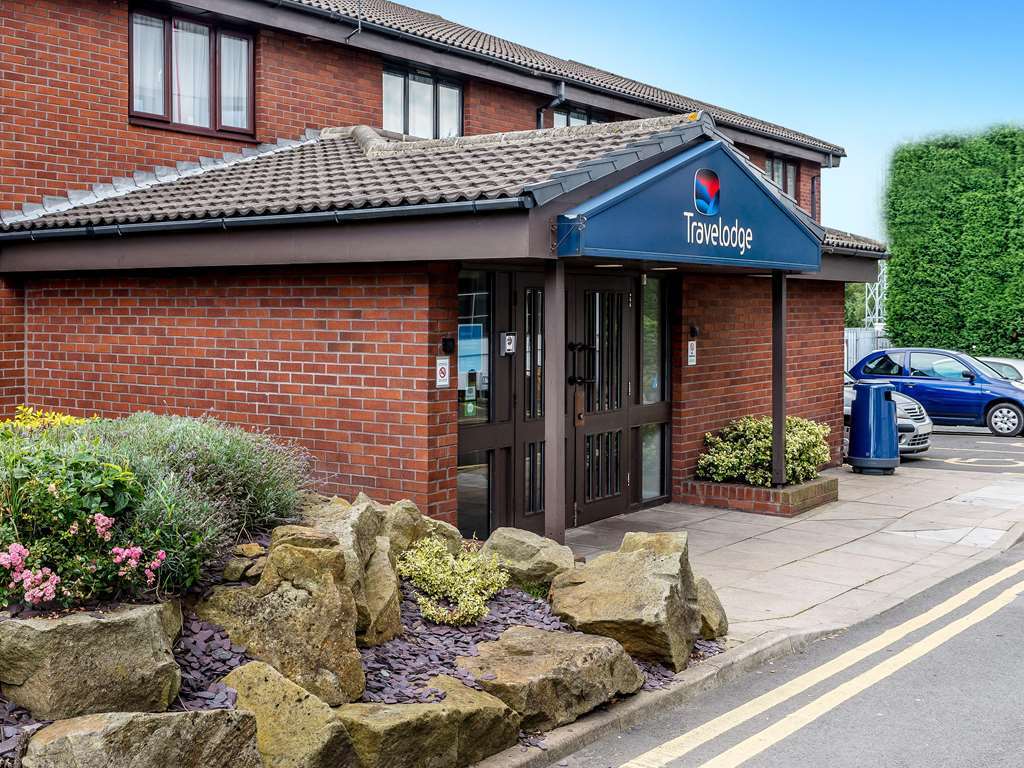 Travelodge Birmingham Dudley Exterior photo